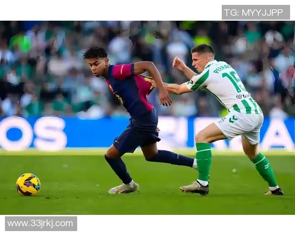 赫罗纳主场迎战皇马两队争夺西甲积分榜重要战役