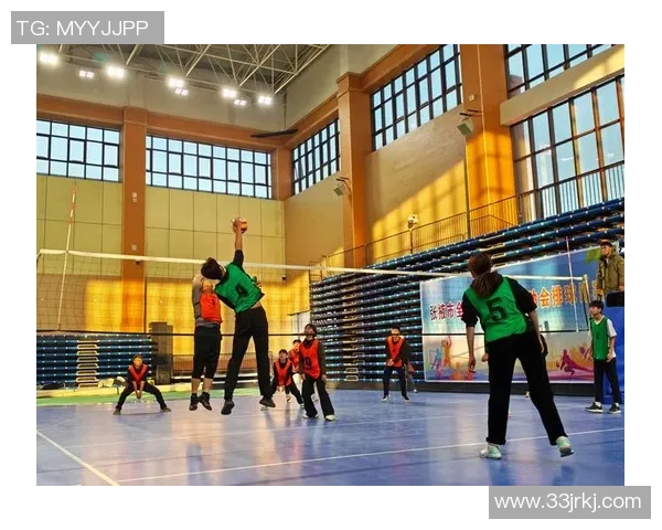 千余名望排球爱好者齐聚张家界传承女排精力